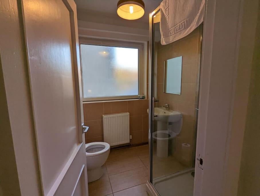 Two Bedroom Flat In Bridge Of Allan, Stirling Экстерьер фото
